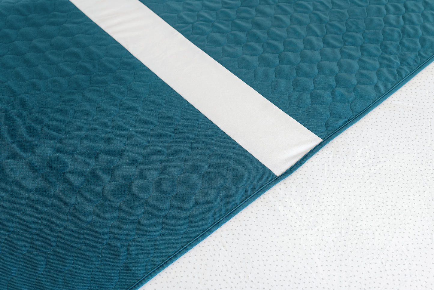 Alèse extra large en 2 parties à rabats 153 x 85 cm